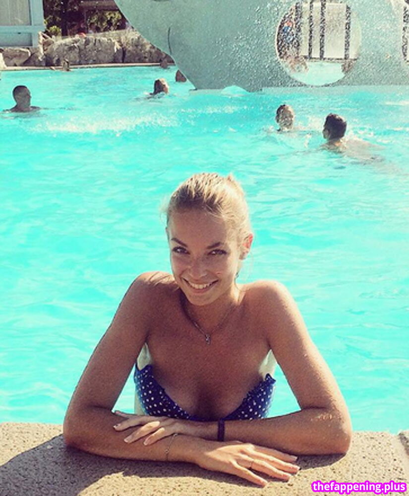 Cécile Fourrier Nude OnlyFans Photo #2