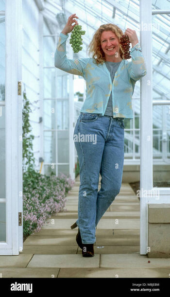 Charlie Dimmock