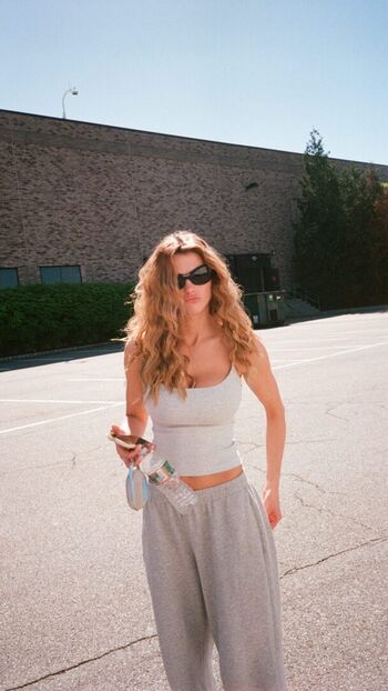 Full leaked Chloe east private onlyfans photo