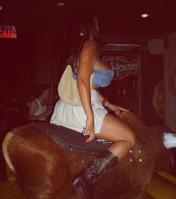 Full leaked Chlohansen private onlyfans photo