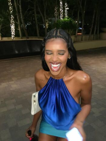 Full leaked Chxrry private onlyfans photo