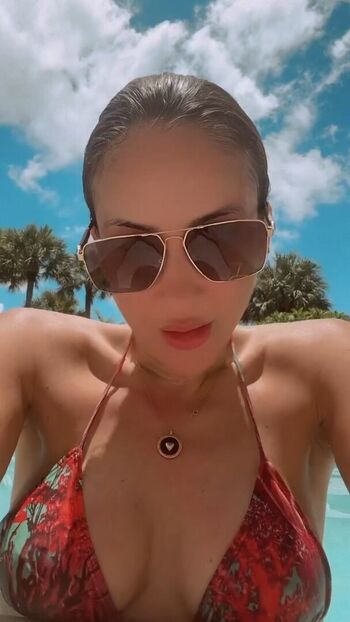 Full leaked Claudia leitte private onlyfans photo
