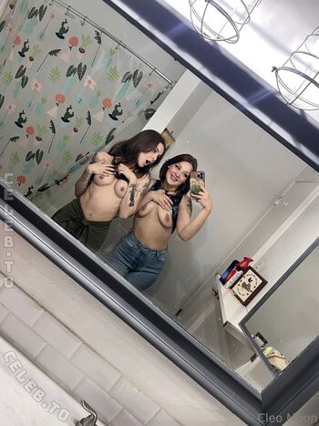 Full leaked Cleo moon private onlyfans photo