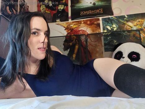 Full leaked Comfypumpkin private onlyfans photo