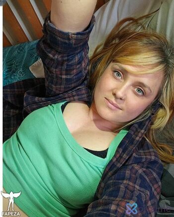 Full leaked Constanceflame private onlyfans photo