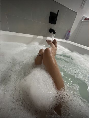 Full leaked Cora jade private onlyfans photo