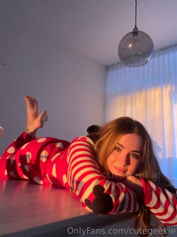 Full leaked Cutegeekie private onlyfans photo