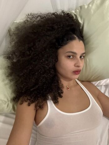 Full leaked Cxrilynne private onlyfans photo