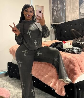 Full leaked Dabombbest mari private onlyfans photo