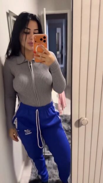 Full leaked Dani bluee private onlyfans photo