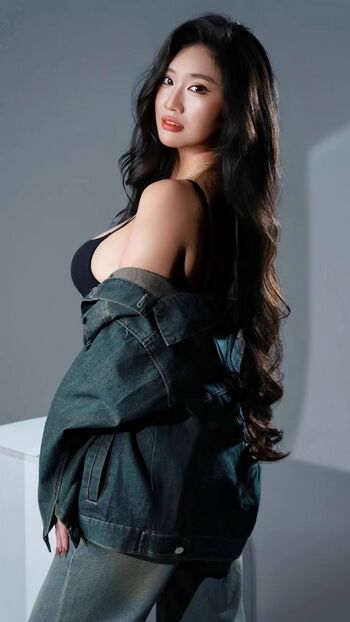 Full leaked Daphne cui private onlyfans photo