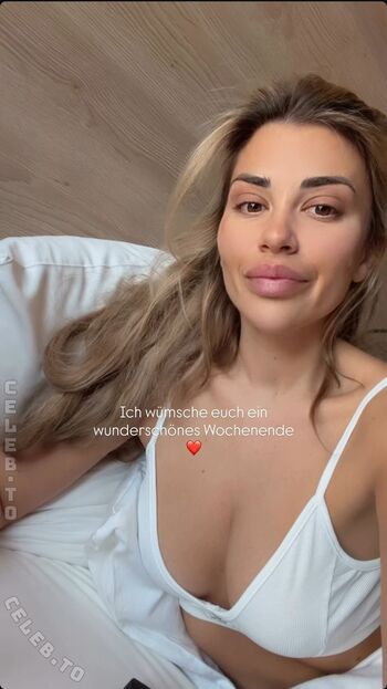 Full leaked Deeanaofficial private onlyfans photo