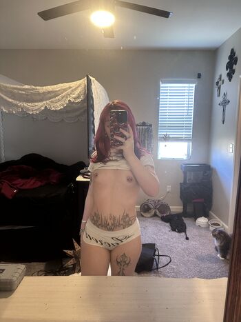 Full leaked Delusionalslvt private onlyfans photo
