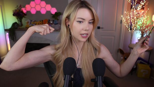 Full leaked Dizzykitten private onlyfans photo