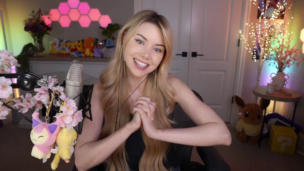 Full leaked Dizzykitten private onlyfans photo