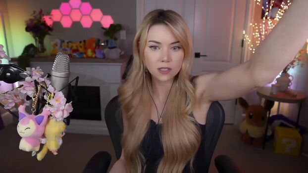 Full leaked Dizzykitten private onlyfans photo