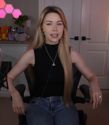 Full leaked Dizzykitten private onlyfans photo
