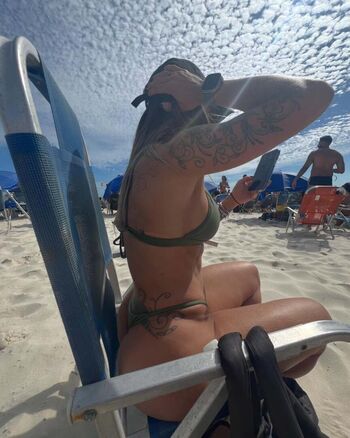 Dra. Thatiane Oliveira