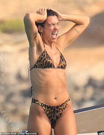 Full leaked Dua lipa private onlyfans photo
