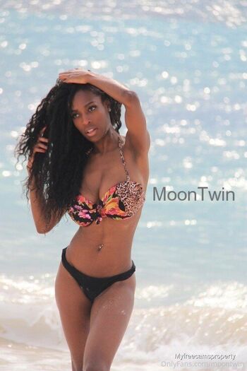 Full leaked Dulcemoonvip private onlyfans photo