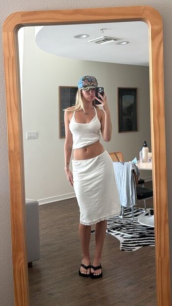 Full leaked Eden gross private onlyfans photo