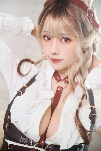 eeelyeee (Ely Cosplay)