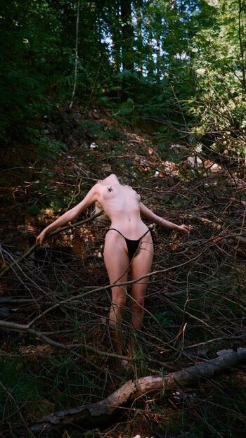 Full leaked Electric blonde private onlyfans photo