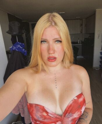 Full leaked Elizabeth maestracci private onlyfans photo