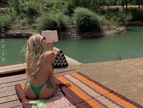 Full leaked Ella kania page private onlyfans photo
