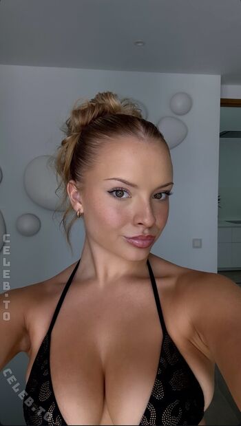 Full leaked Elle botterill private onlyfans photo