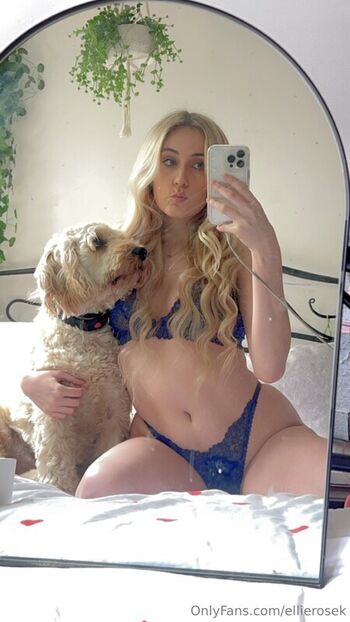 Full leaked Ellierosek private onlyfans photo