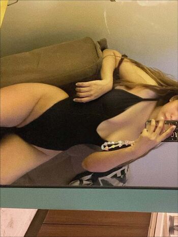 Full leaked Eloise winchel page private onlyfans photo