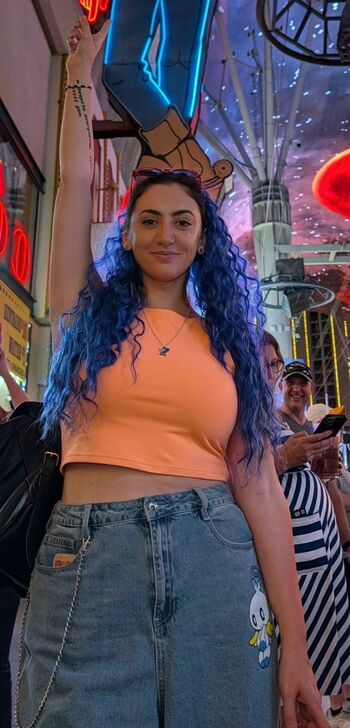 Full leaked Emidivergent private onlyfans photo
