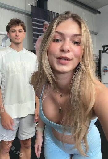 Full leaked Emilylior private onlyfans photo