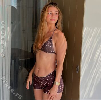 Full leaked Emilylior private onlyfans photo