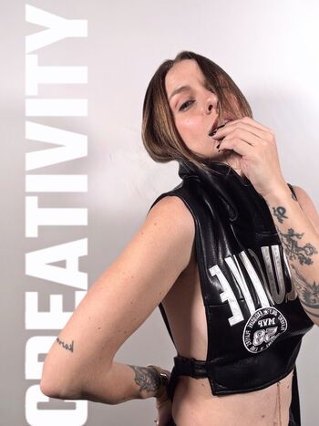 Full leaked Emy ltr private onlyfans photo