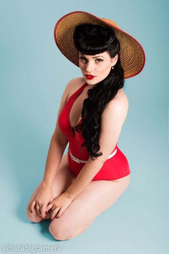 Eva Devore