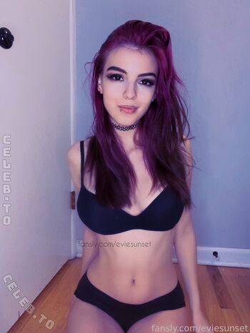 Full leaked Evie sunsett private onlyfans photo