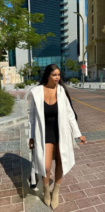 Full leaked Fatade bisola private onlyfans photo