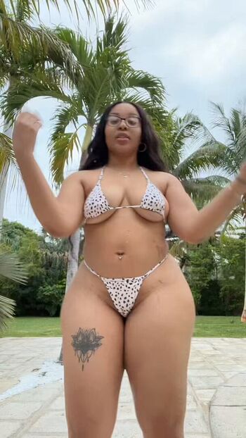 Full leaked Fineshitseni private onlyfans photo