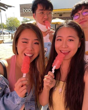 Full leaked Floskeee private onlyfans photo