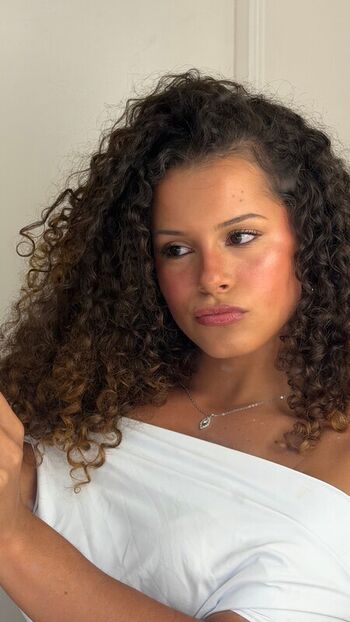 Full leaked Gabriella saraivah private onlyfans photo