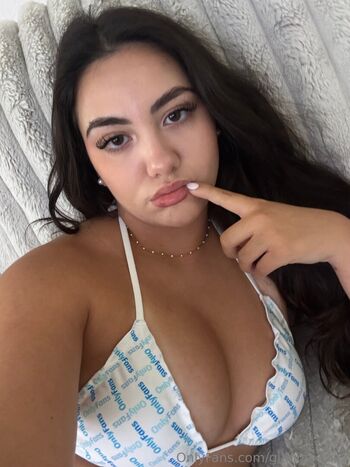 Full leaked Giannagreyx private onlyfans photo