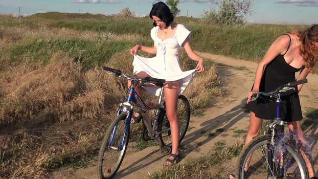 Full leaked Girls huntersbeauty private onlyfans photo