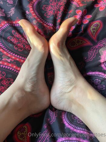 Gorgeouslongtoes