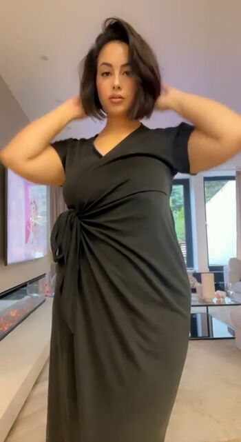 Gostosas Com Peitos Caidos