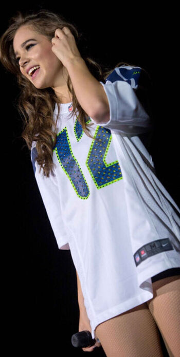 Full leaked Hailee steinfeld page private onlyfans photo