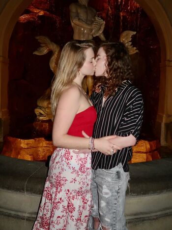 Full leaked Haileeandkendra private onlyfans photo