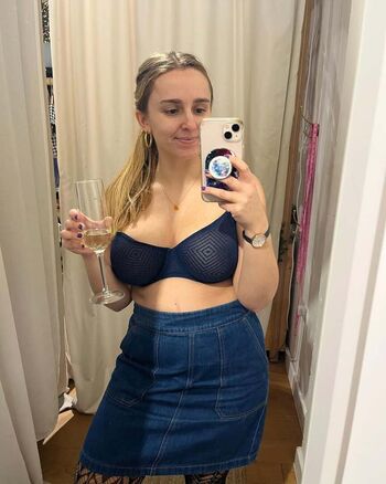 Full leaked Hannah witton private onlyfans photo