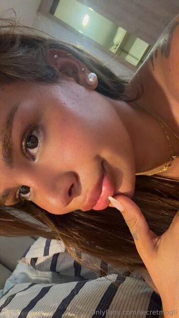 Full leaked Happymogli private onlyfans photo